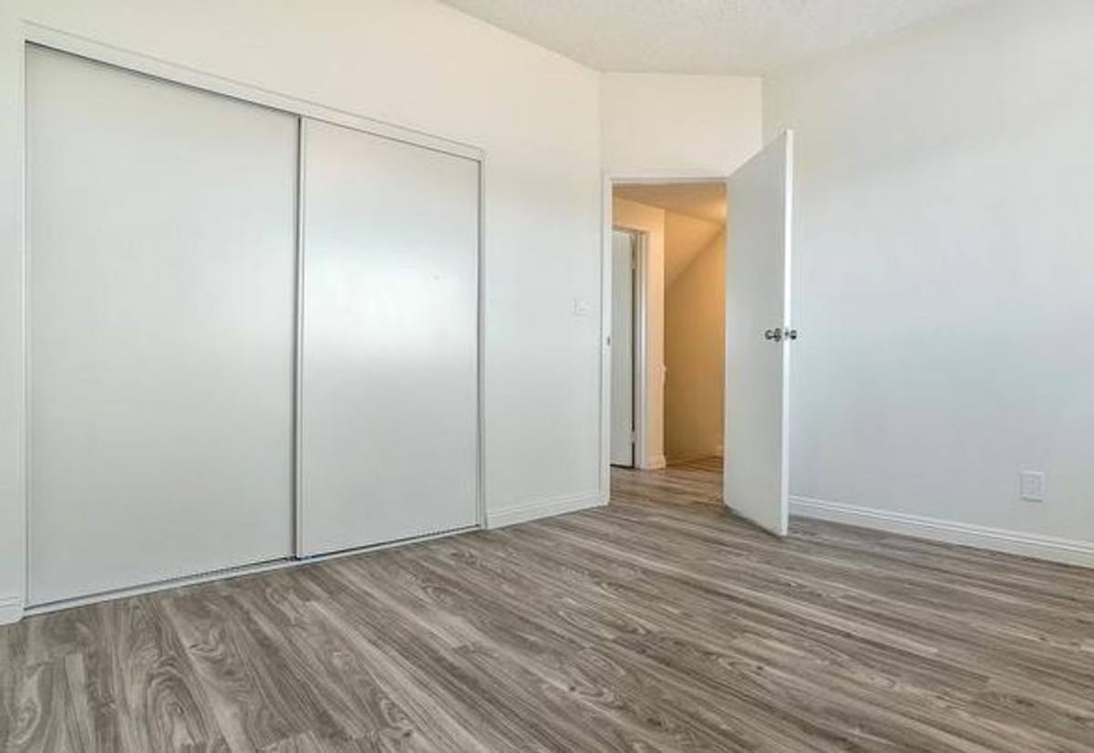 Townhouse for rent at 1238 W 87th St, Los Angeles, CA 90044