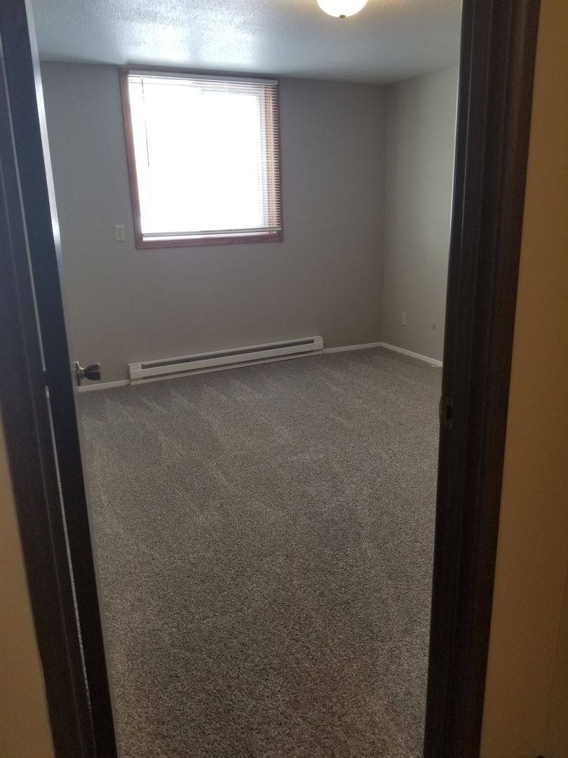 Apartment for rent at 426-434 E Fairmont Blvd, Rapid City, SD 57701