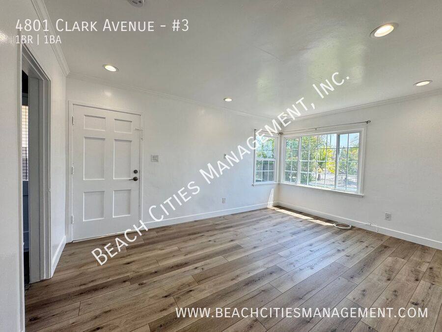 Apartment for rent at 4801 Clark Ave #3, Long Beach, CA 90808