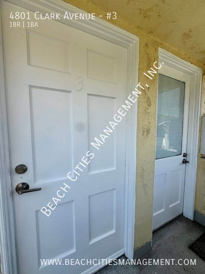 Apartment for rent at 4801 Clark Ave #3, Long Beach, CA 90808