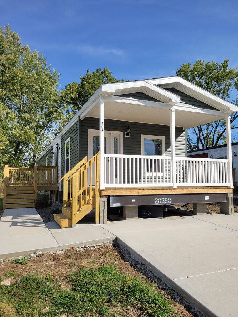 Apartment for rent at 10 Candelight Plaza, West Lafayette, IN 47906