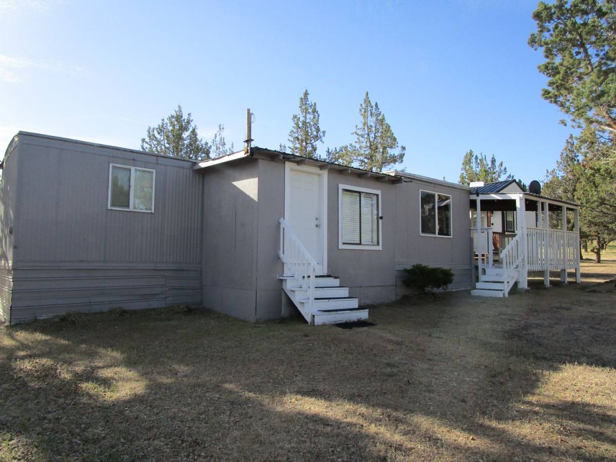 House for rent at 6760 SE Canyon Rd, Prineville, OR 97754