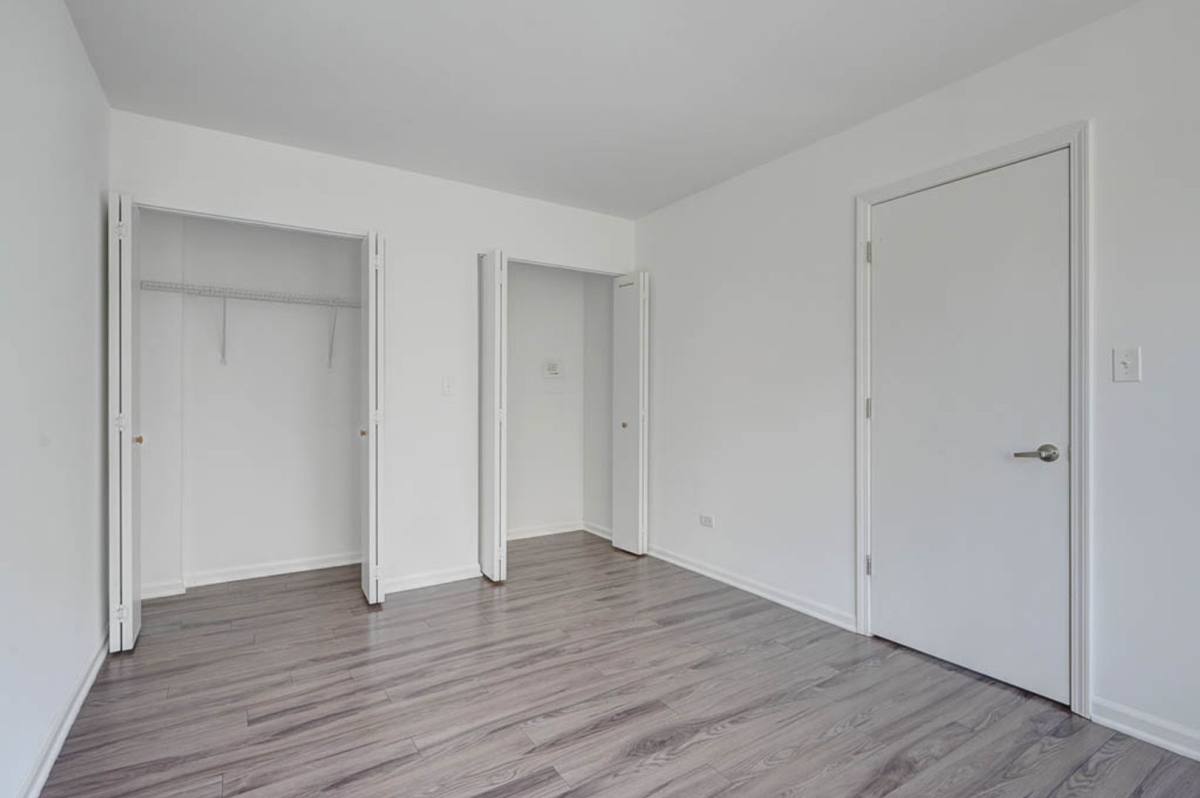Apartment for rent at 925 W Carmen Ave, Chicago, IL 60640