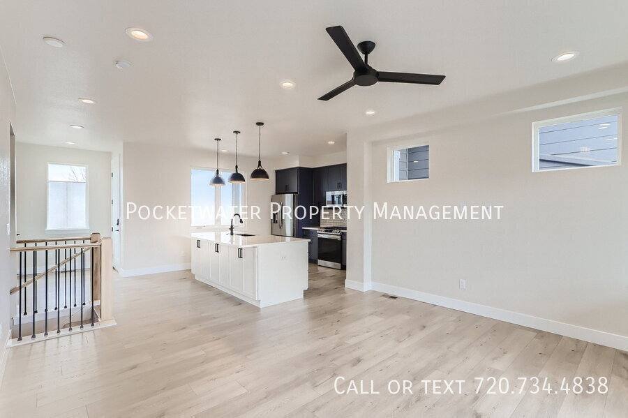 Townhouse for rent at 1333 Baker St, Longmont, CO 80501