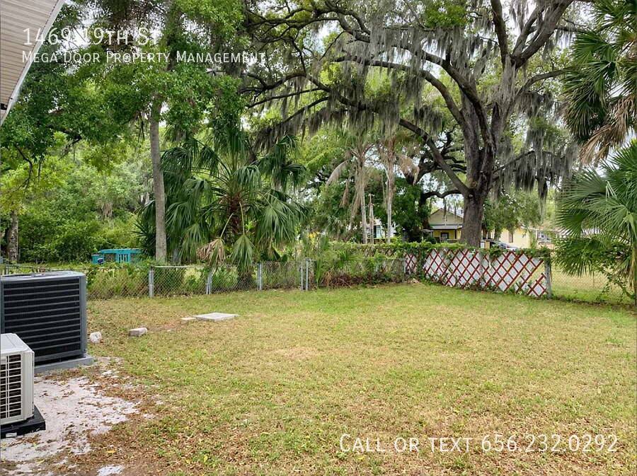 House for rent at 1469 19th St, Sarasota, FL 34234