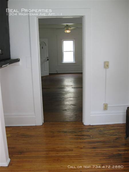 Apartment for rent at 1304 Washtenaw Ave #1, Ypsilanti, MI 48197