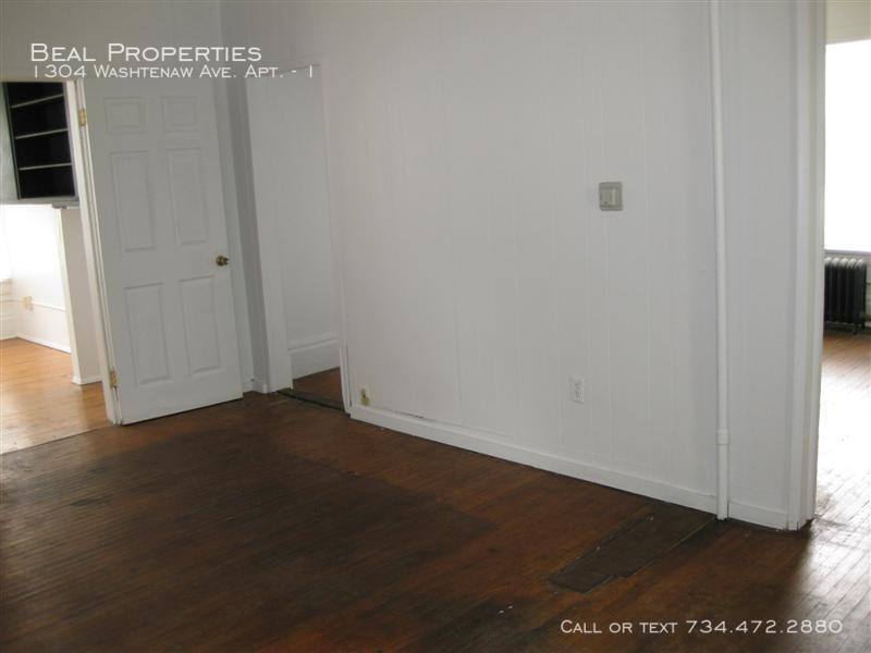 Apartment for rent at 1304 Washtenaw Ave #1, Ypsilanti, MI 48197
