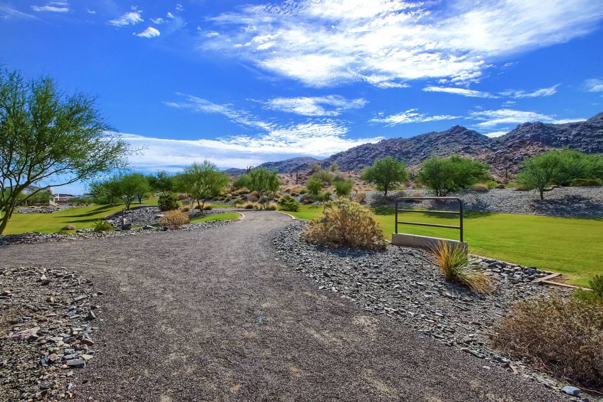 House for rent at 1005 E Paseo Way, Phoenix, AZ 85042