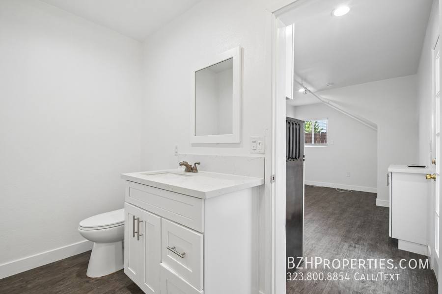 Apartment for rent at 9221 Alcott St #4, Los Angeles, CA 90035