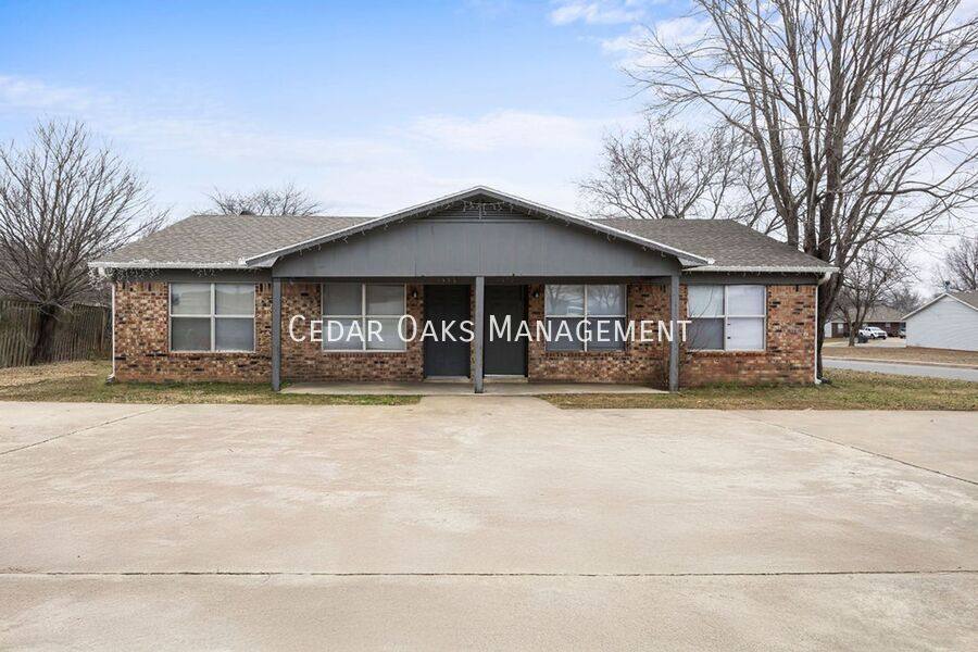 Apartment for rent at 4530 W Franciscan Trail, Fayetteville, AR 72704