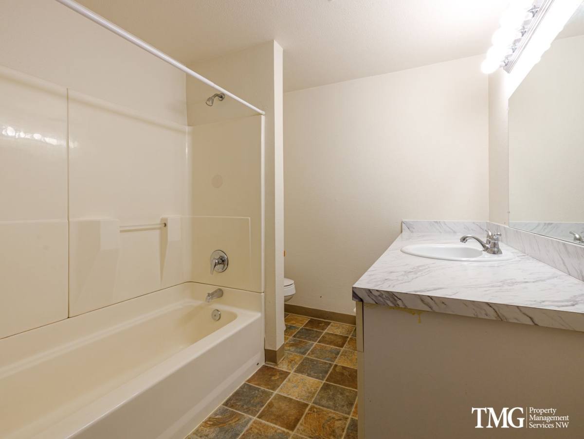 Apartment for rent at 1102-1138 E 1st Ave, Camas, WA 98607