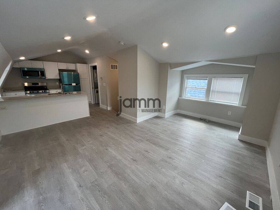 Apartment for rent at 1966 Randall Rd #5, Cleveland, OH 44113