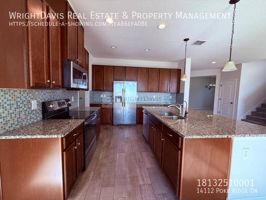 House for rent at 14112 Poke Ridge Dr, Riverview, FL 33579
