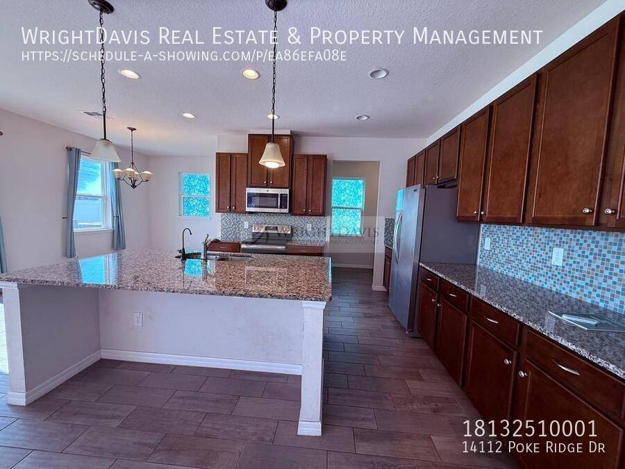 House for rent at 14112 Poke Ridge Dr, Riverview, FL 33579
