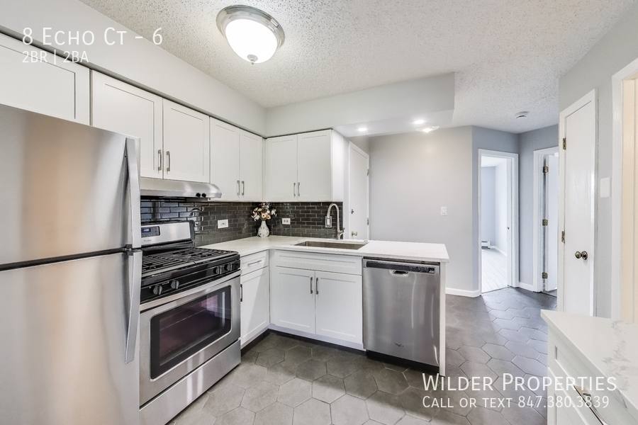 Condo for rent at 8 Echo Court #6, Vernon Hills, IL 60061