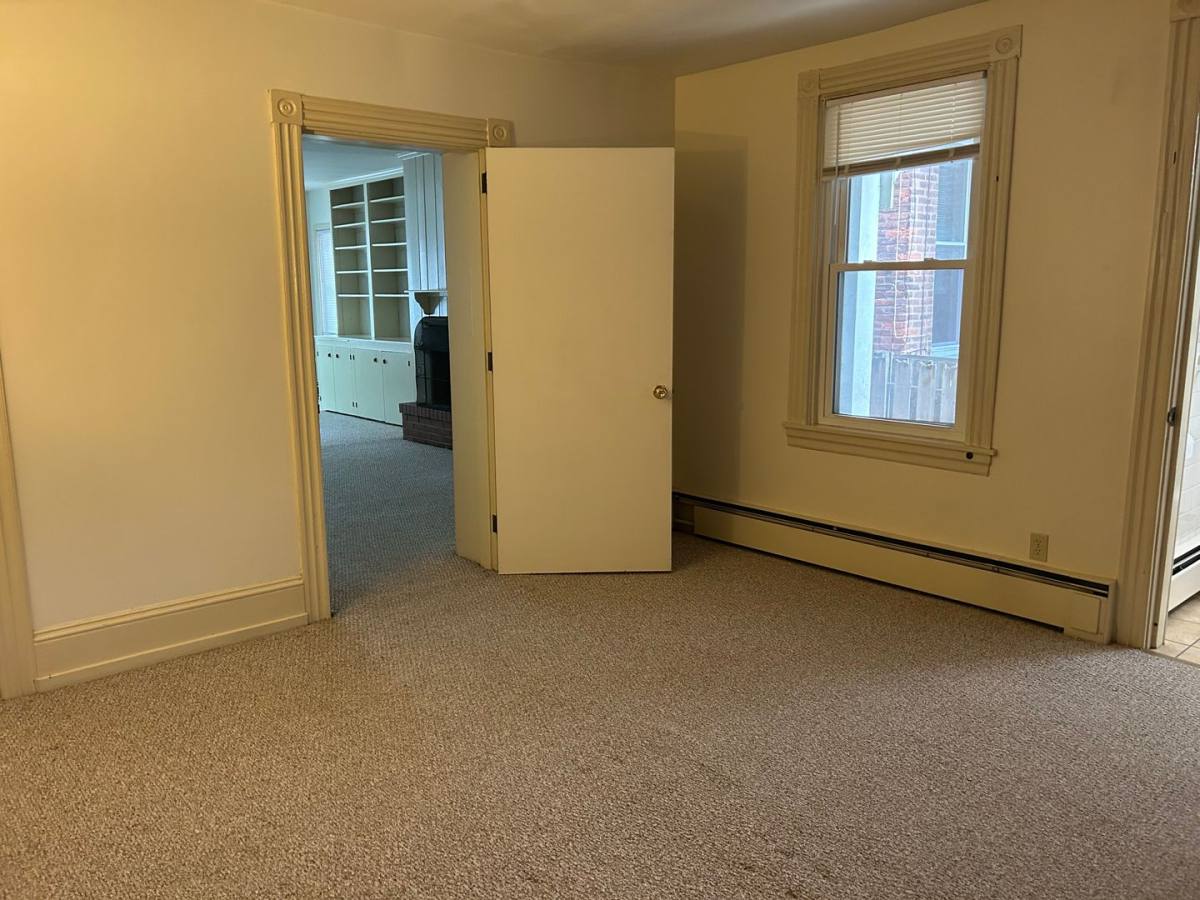 Apartment for rent at 132 E Lemon St, Lancaster, PA 17602