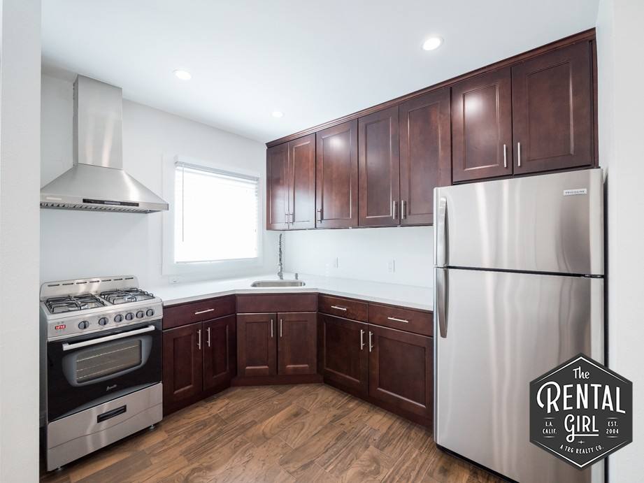 Apartment for rent at 40 Rose Ave #6, Venice, CA 90291