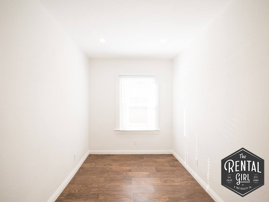 Apartment for rent at 40 Rose Ave #6, Venice, CA 90291