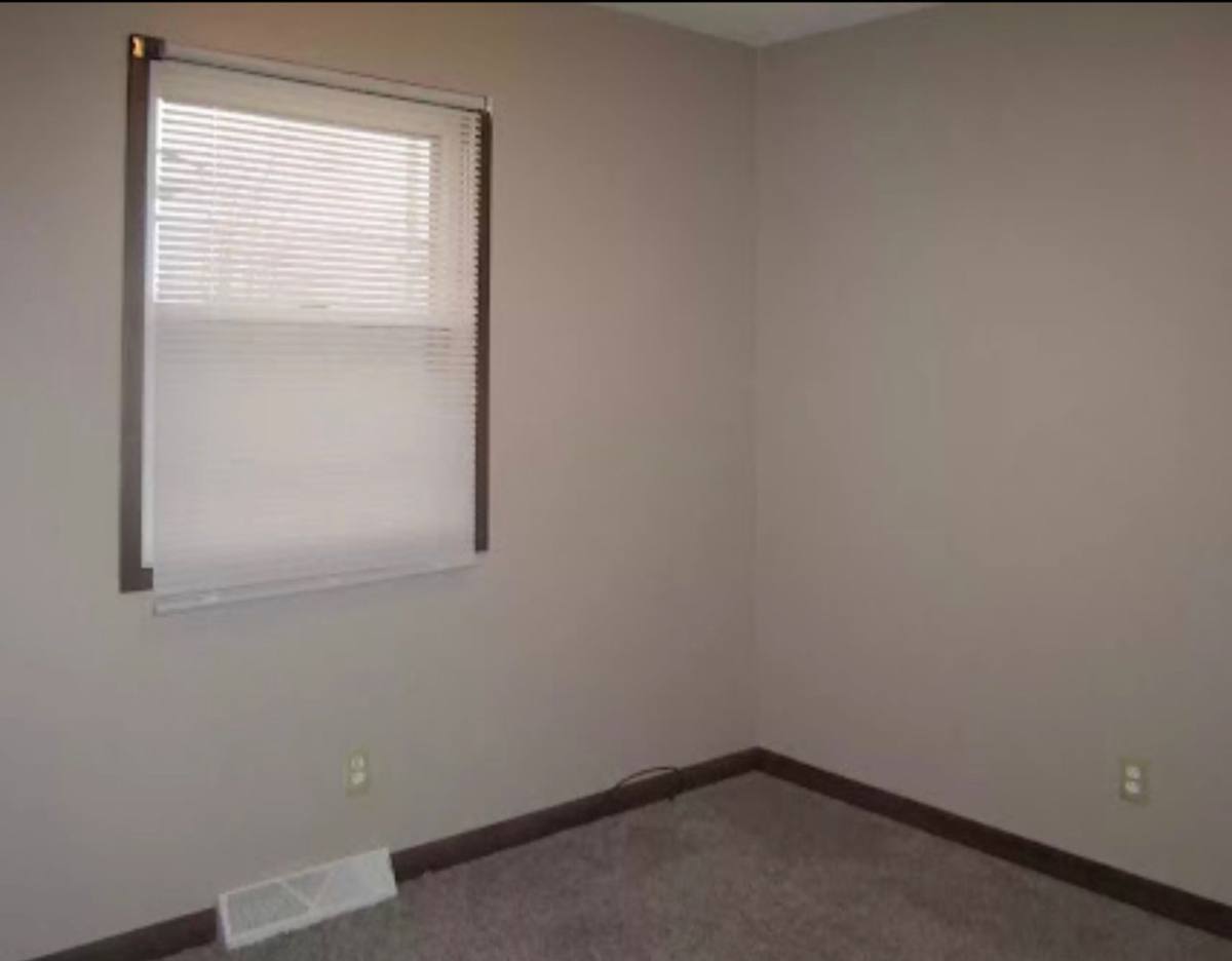 House for rent at 220 Hawkeye Way, Springfield, IL 62707