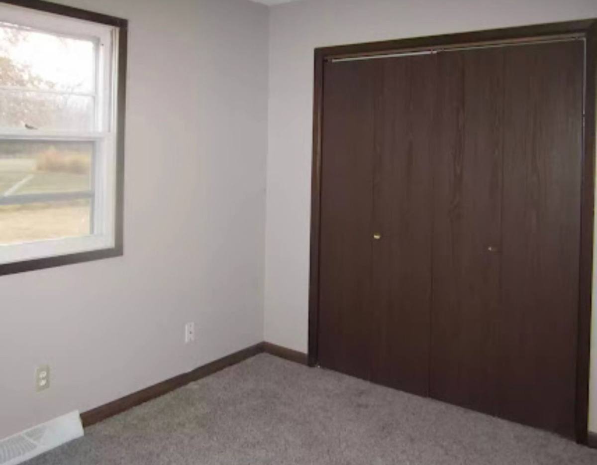 House for rent at 220 Hawkeye Way, Springfield, IL 62707
