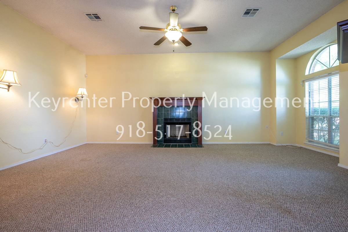 House for rent at 9638 S 90th E Ave, Tulsa, OK 74133