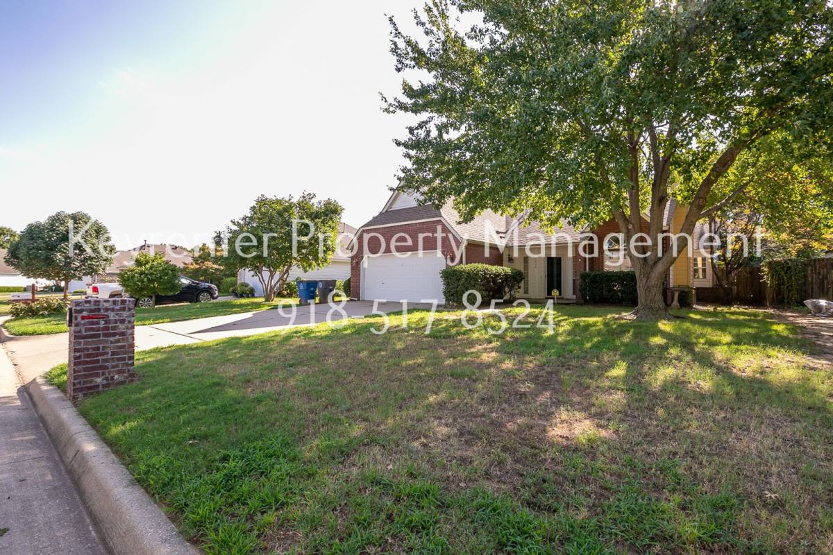 House for rent at 9638 S 90th E Ave, Tulsa, OK 74133
