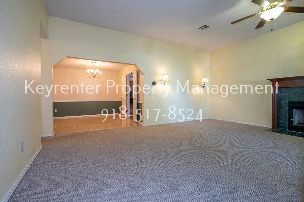 House for rent at 9638 S 90th E Ave, Tulsa, OK 74133