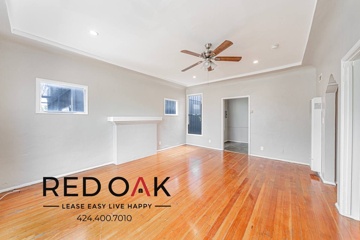 Condo for rent at 366 N Hayworth Ave #204, Los Angeles, CA 90048