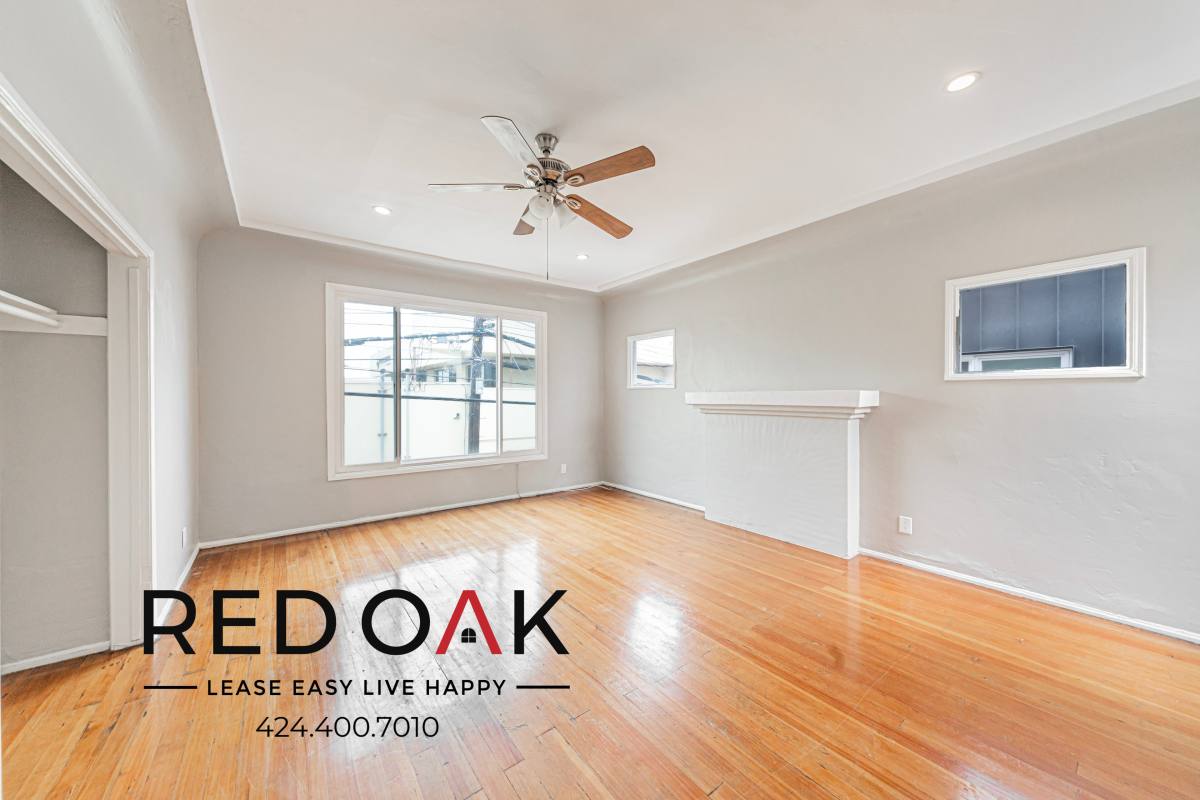 Condo for rent at 366 N Hayworth Ave #204, Los Angeles, CA 90048