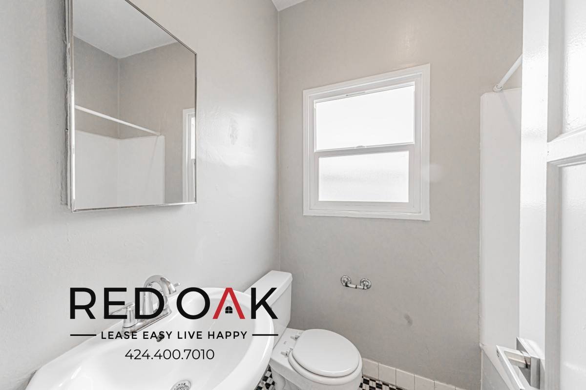 Condo for rent at 366 N Hayworth Ave #204, Los Angeles, CA 90048