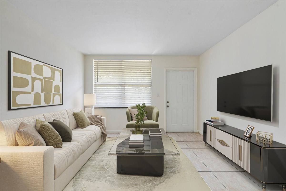 Apartment for rent at 1715 N 16th Ave, Hollywood, FL 33020