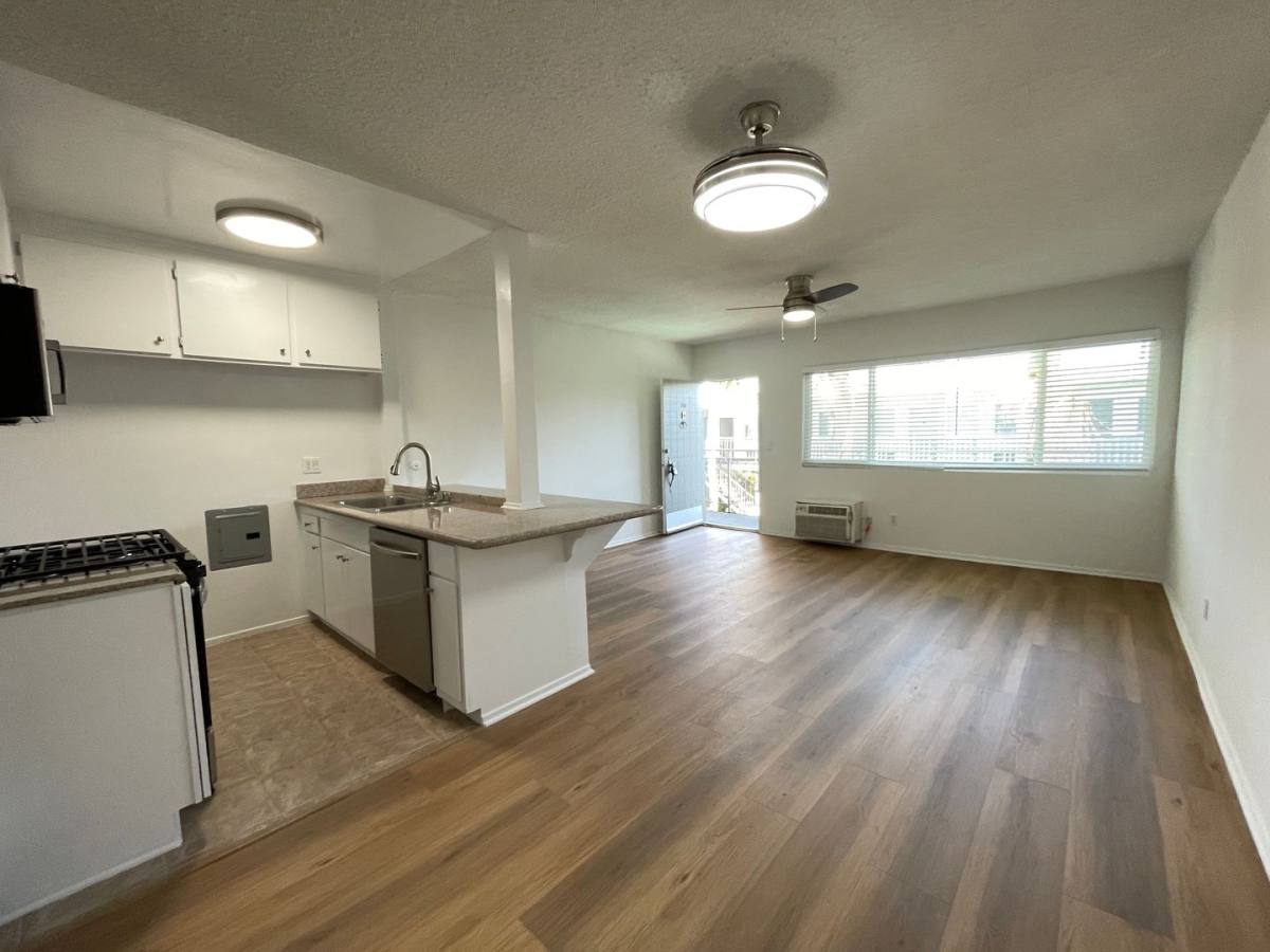 Apartment for rent at 15925 Victory Blvd, Van Nuys, CA 91406