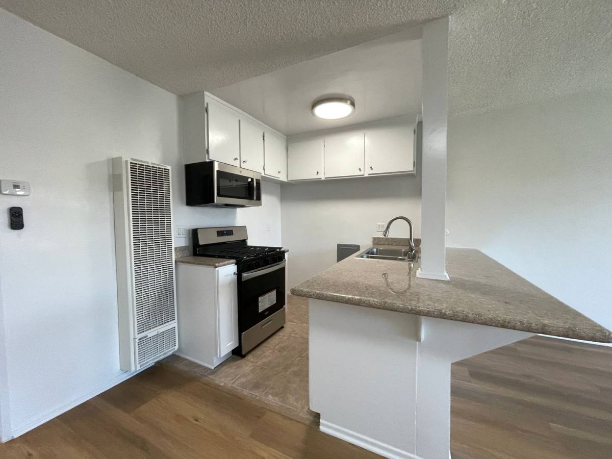 Apartment for rent at 15925 Victory Blvd, Van Nuys, CA 91406