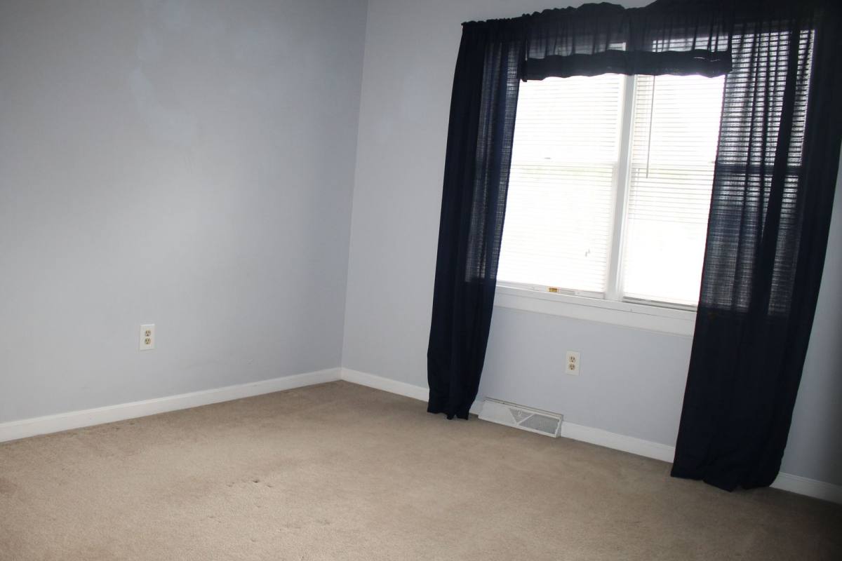 Townhouse for rent at 24 Ovelton Ave, Stewartstown, PA 17363