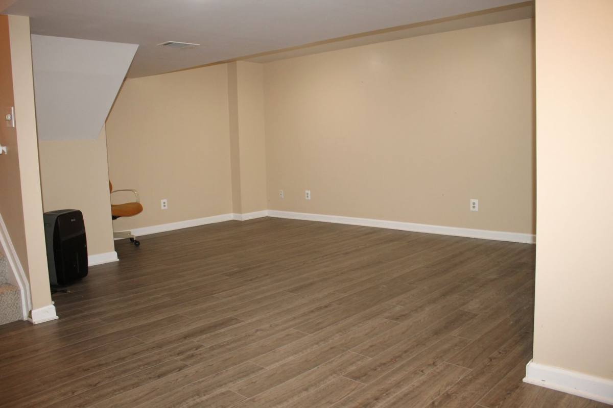 Townhouse for rent at 24 Ovelton Ave, Stewartstown, PA 17363