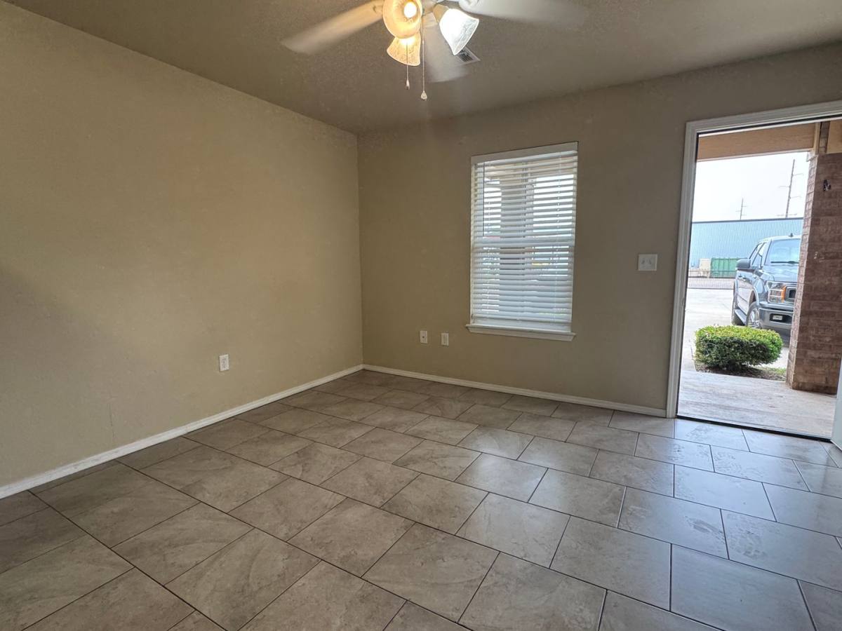 House for rent at 1305 SW Washington #3, Lawton, OK 73501