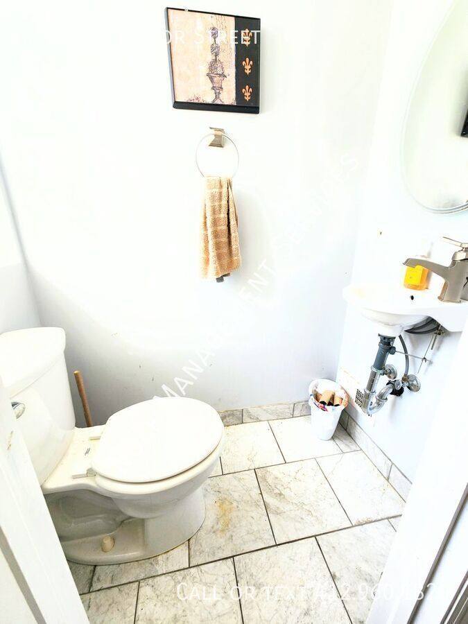 House for rent at 6533 Rosemoor St, Pittsburgh, PA 15217