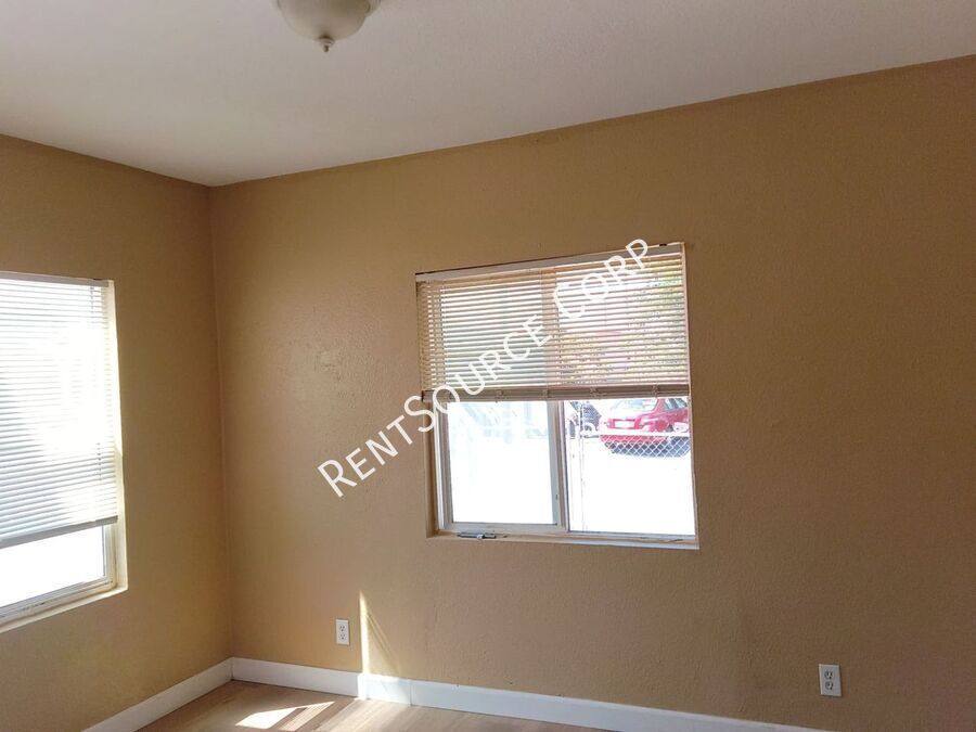 House for rent at 16735 Union St, Victorville, CA 92395