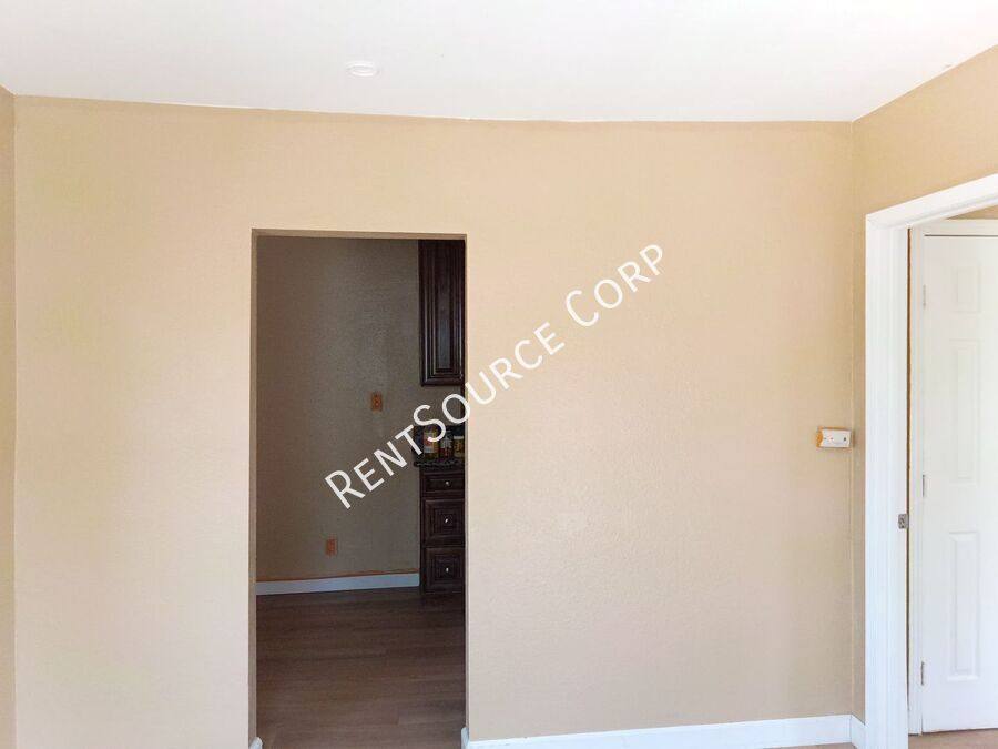 House for rent at 16735 Union St, Victorville, CA 92395