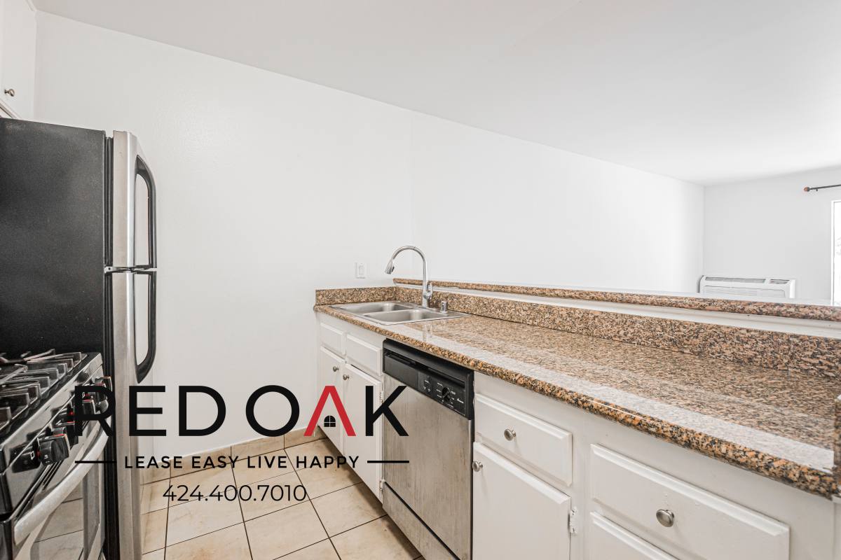 Condo for rent at 1522 N Formosa Ave #102, Los Angeles, CA 90046
