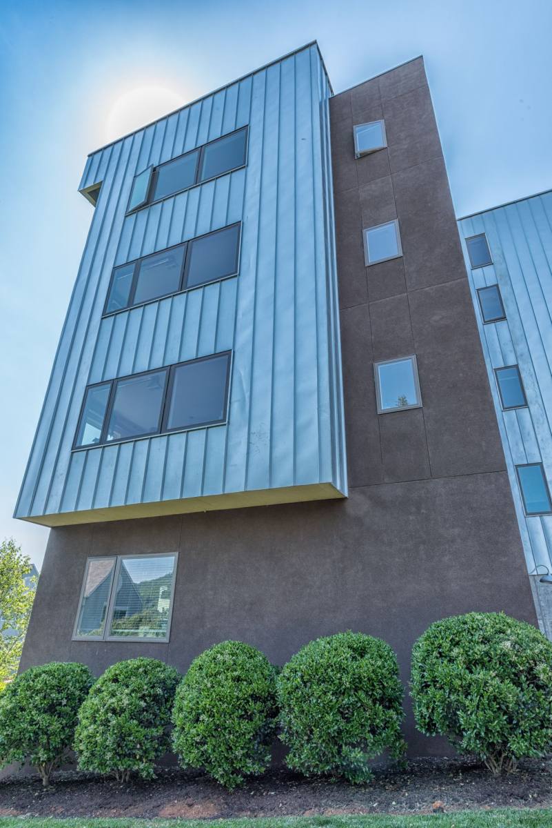 Apartment for rent at 1050 Druid Ave, Charlottesville, VA 22902