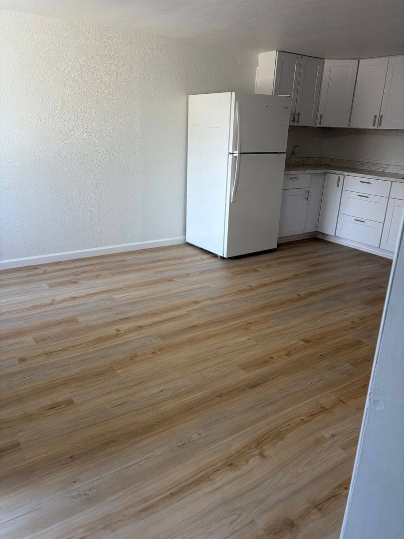 Townhouse for rent at 1104 E 4th St, Newberg, OR 97132