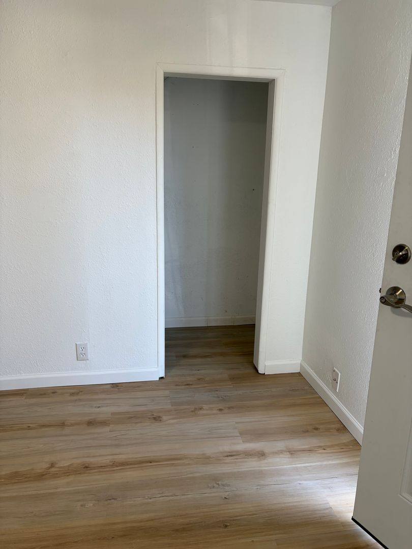 Townhouse for rent at 1104 E 4th St, Newberg, OR 97132