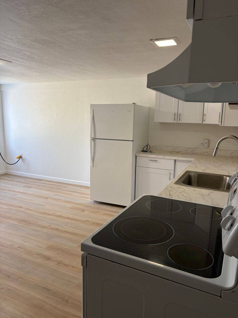Townhouse for rent at 1104 E 4th St, Newberg, OR 97132