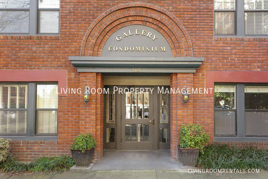 Apartment for rent at 2076 NW Johnson St #104, Portland, OR 97209