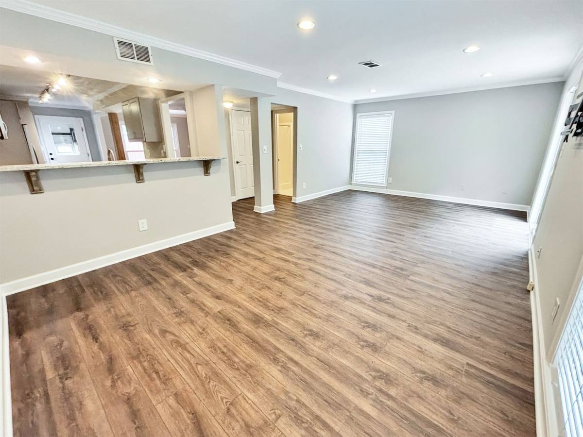 Condo for rent at 5030 Meadow Lane, Marietta, GA 30068