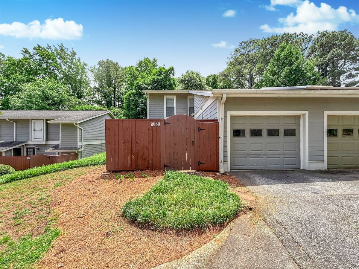 Condo for rent at 5030 Meadow Lane, Marietta, GA 30068