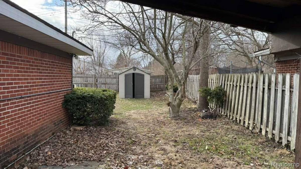 House for rent at 7457 Harrison St, Westland, MI 48185
