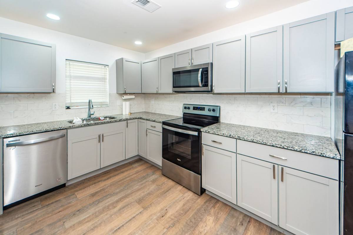 House for rent at 6933 Raymond Ave, Charleston, SC 29406