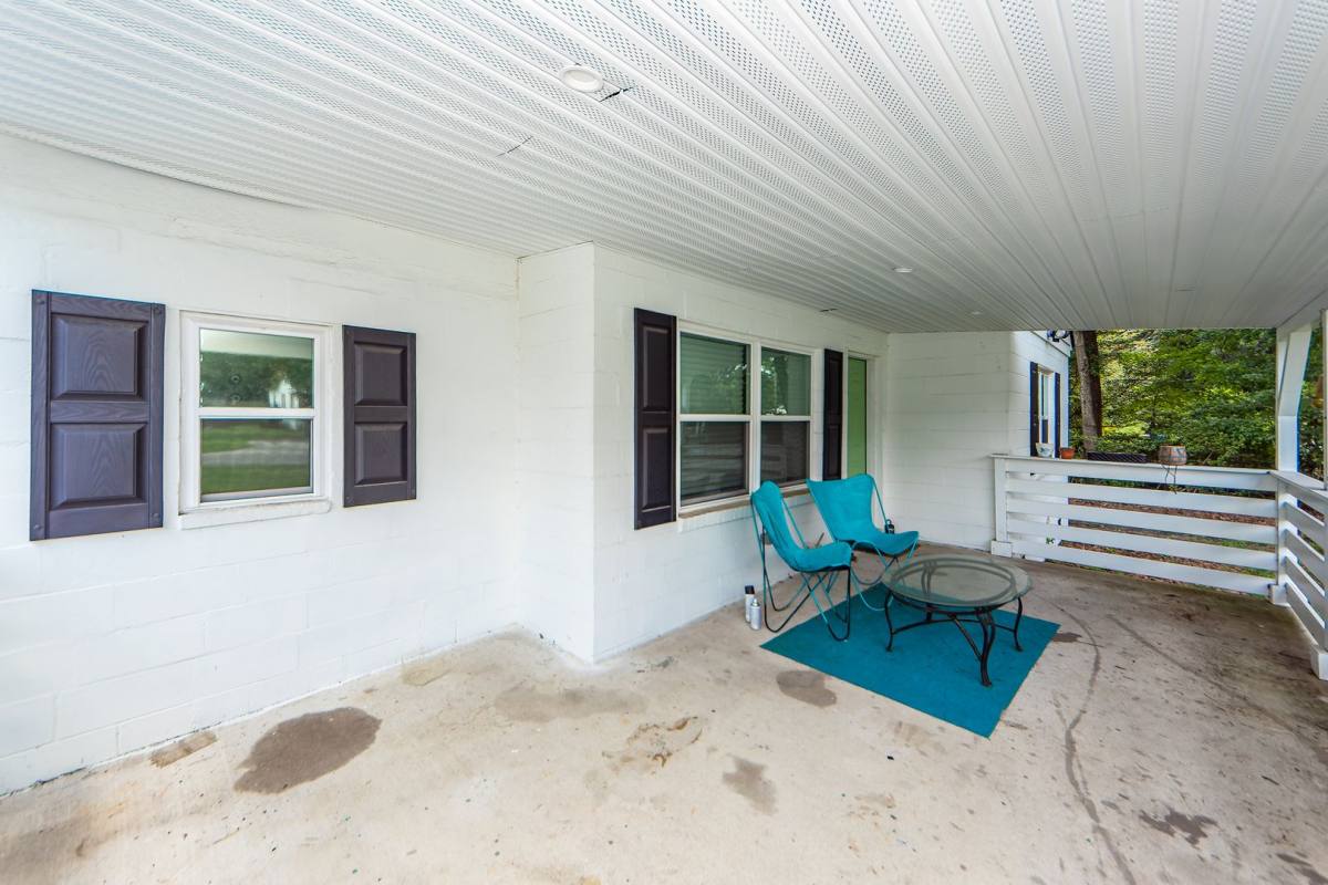 House for rent at 6933 Raymond Ave, Charleston, SC 29406